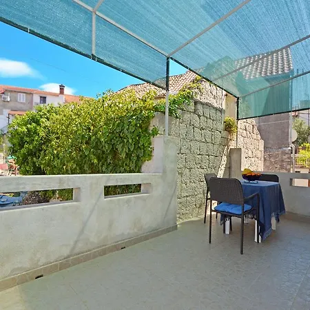 Milan Apartmán Trogir